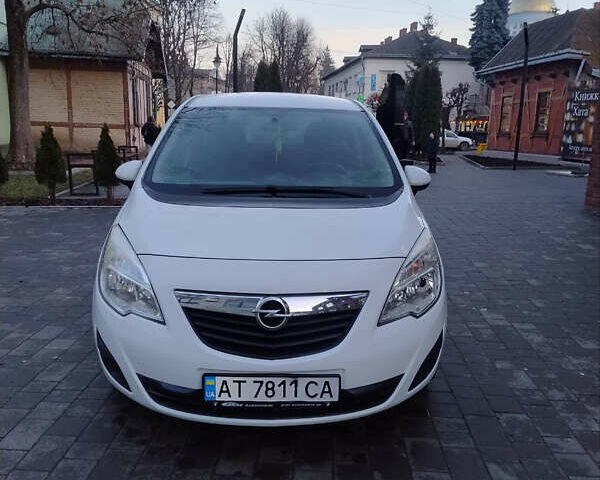 Білий Опель Меріва, об'ємом двигуна 1.25 л та пробігом 189 тис. км за 6800 $, фото 1 на Automoto.ua