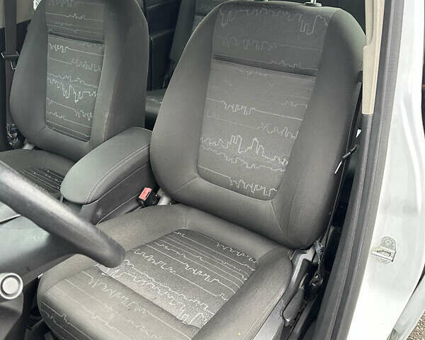 Опель Мерива 2014 в Буче на Automoto.ua Белый Опель Мерива, объемом двигателя 1.6 л и пробегом 189 тыс. км за 8999 $, фото 11 на Automoto.ua