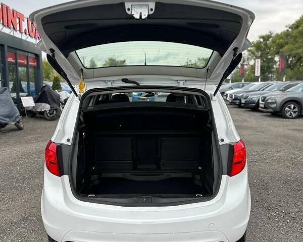 Опель Мерива 2014 в Буче на Automoto.ua Белый Опель Мерива, объемом двигателя 1.6 л и пробегом 189 тыс. км за 8999 $, фото 9 на Automoto.ua