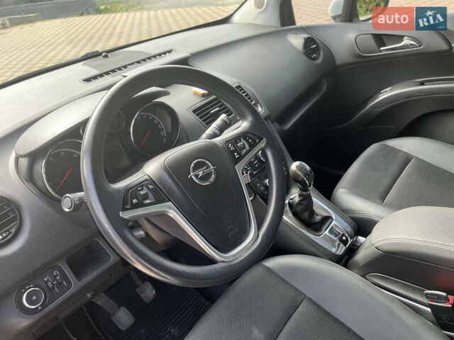 Білий Опель Меріва, об'ємом двигуна 1.6 л та пробігом 118 тис. км за 7900 $, фото 6 на Automoto.ua