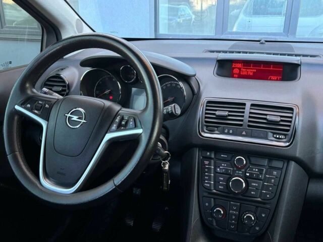 Белый Опель Мерива, объемом двигателя 1.6 л и пробегом 251 тыс. км за 7999 $, фото 9 на Automoto.ua