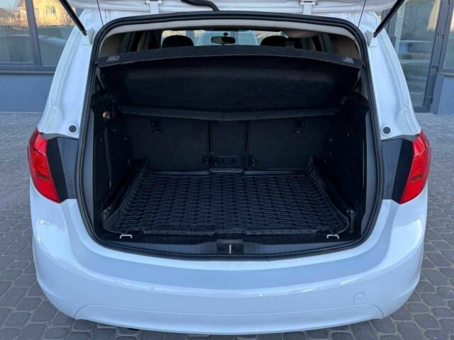 Белый Опель Мерива, объемом двигателя 1.6 л и пробегом 251 тыс. км за 7999 $, фото 15 на Automoto.ua