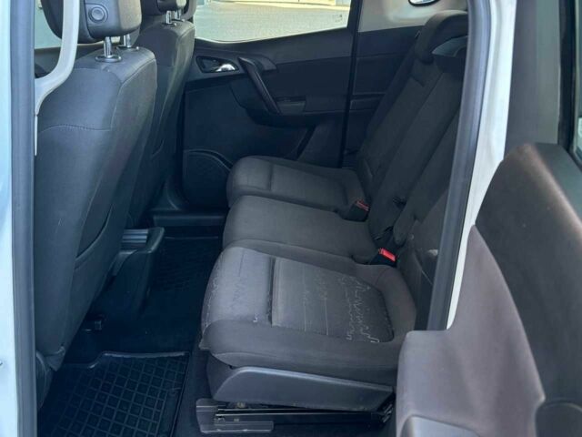 Белый Опель Мерива, объемом двигателя 1.6 л и пробегом 251 тыс. км за 7999 $, фото 8 на Automoto.ua