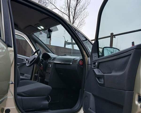 Бежевый Опель Мерива, объемом двигателя 1.6 л и пробегом 206 тыс. км за 4350 $, фото 19 на Automoto.ua