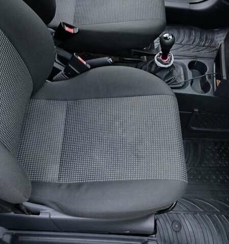 Бежевый Опель Мерива, объемом двигателя 1.6 л и пробегом 206 тыс. км за 4350 $, фото 39 на Automoto.ua