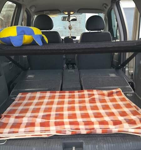 Бежевый Опель Мерива, объемом двигателя 1.6 л и пробегом 189 тыс. км за 5000 $, фото 40 на Automoto.ua