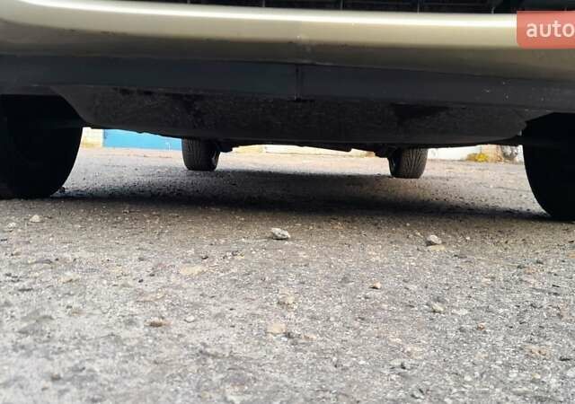 Бежевый Опель Мерива, объемом двигателя 1.6 л и пробегом 189 тыс. км за 5000 $, фото 19 на Automoto.ua