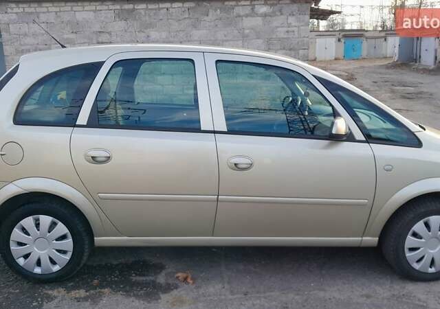Бежевый Опель Мерива, объемом двигателя 1.6 л и пробегом 189 тыс. км за 5000 $, фото 35 на Automoto.ua