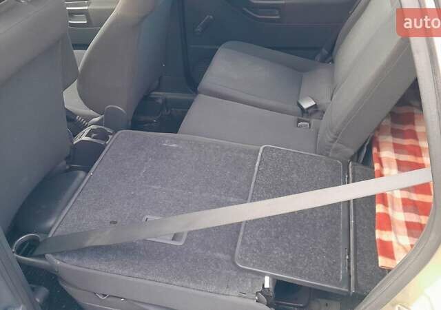 Бежевый Опель Мерива, объемом двигателя 1.6 л и пробегом 189 тыс. км за 5000 $, фото 7 на Automoto.ua