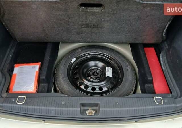 Бежевый Опель Мерива, объемом двигателя 1.6 л и пробегом 206 тыс. км за 4350 $, фото 32 на Automoto.ua