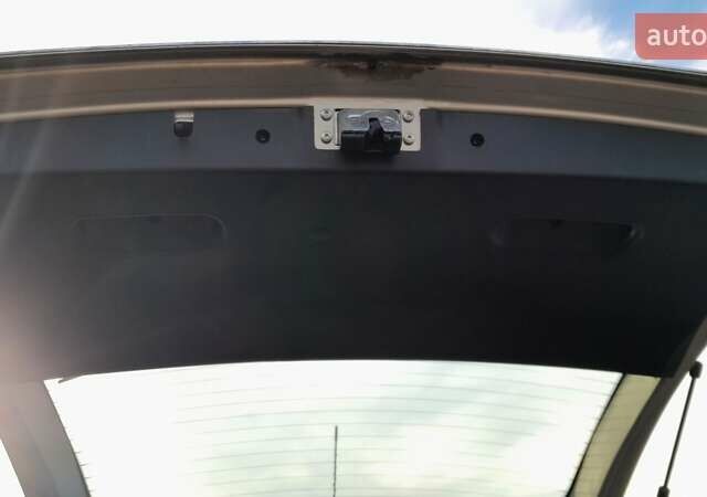 Бежевый Опель Мерива, объемом двигателя 1.6 л и пробегом 189 тыс. км за 5000 $, фото 29 на Automoto.ua