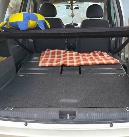 Бежевый Опель Мерива, объемом двигателя 1.6 л и пробегом 189 тыс. км за 5000 $, фото 1 на Automoto.ua