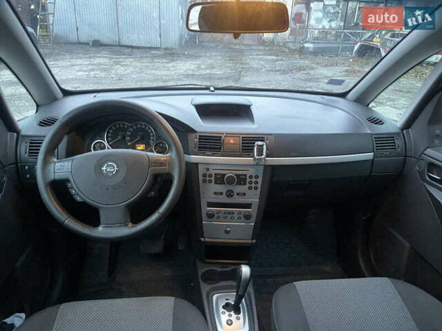 Бежевый Опель Мерива, объемом двигателя 0 л и пробегом 164 тыс. км за 4580 $, фото 7 на Automoto.ua