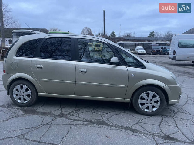 Бежевый Опель Мерива, объемом двигателя 0 л и пробегом 164 тыс. км за 4580 $, фото 4 на Automoto.ua