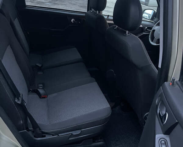 Бежевый Опель Мерива, объемом двигателя 1.6 л и пробегом 163 тыс. км за 4690 $, фото 18 на Automoto.ua