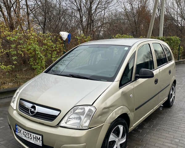 Бежевий Опель Меріва, об'ємом двигуна 1.6 л та пробігом 197 тис. км за 4000 $, фото 5 на Automoto.ua