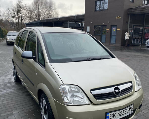 Бежевий Опель Меріва, об'ємом двигуна 1.6 л та пробігом 197 тис. км за 4000 $, фото 6 на Automoto.ua