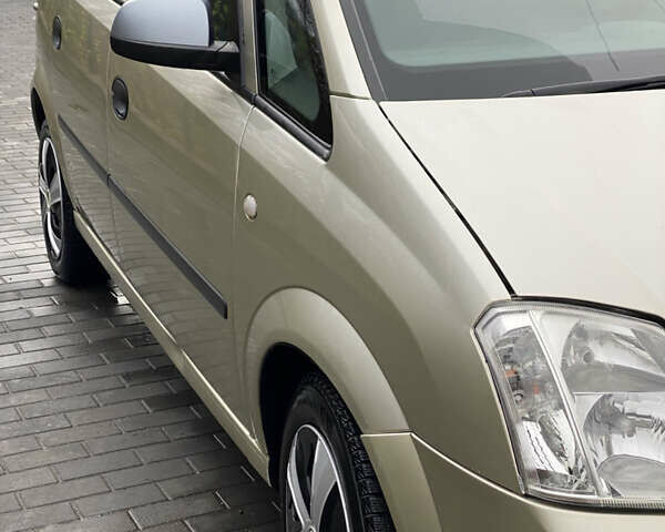 Бежевий Опель Меріва, об'ємом двигуна 1.6 л та пробігом 197 тис. км за 4000 $, фото 9 на Automoto.ua