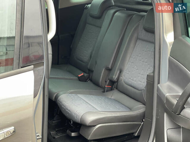 Бежевый Опель Мерива, объемом двигателя 1.69 л и пробегом 207 тыс. км за 7350 $, фото 33 на Automoto.ua