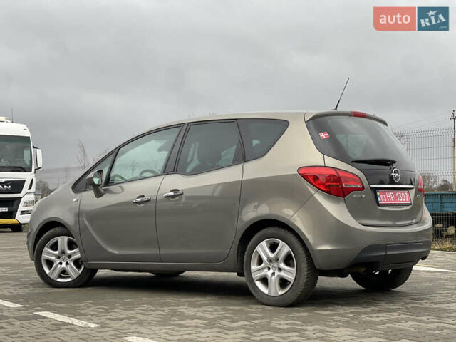Бежевый Опель Мерива, объемом двигателя 1.69 л и пробегом 207 тыс. км за 7350 $, фото 8 на Automoto.ua
