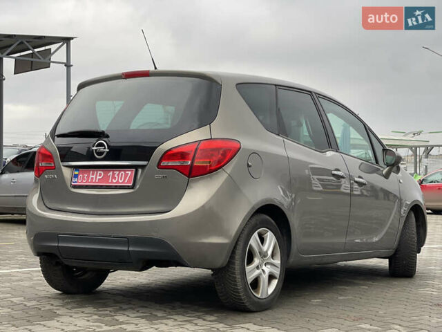 Бежевый Опель Мерива, объемом двигателя 1.69 л и пробегом 207 тыс. км за 7350 $, фото 5 на Automoto.ua