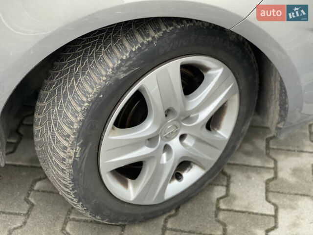 Бежевый Опель Мерива, объемом двигателя 1.69 л и пробегом 207 тыс. км за 7350 $, фото 15 на Automoto.ua