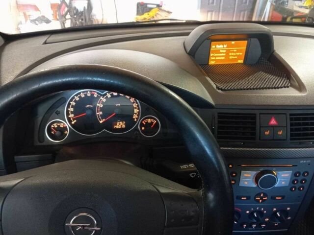 Бежевый Опель Мерива, объемом двигателя 1.6 л и пробегом 146 тыс. км за 4750 $, фото 8 на Automoto.ua