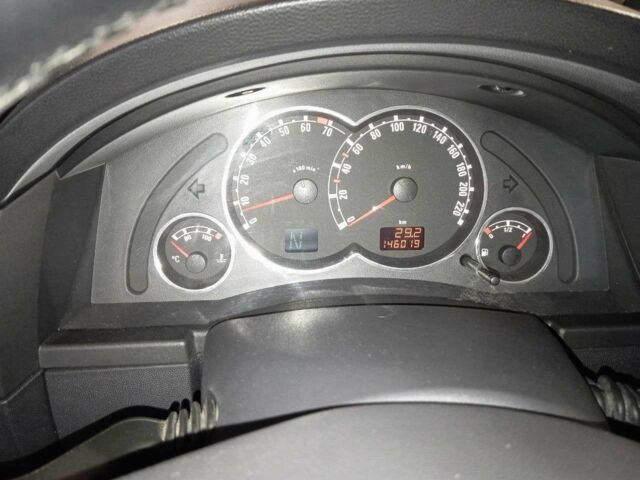 Бежевый Опель Мерива, объемом двигателя 1.6 л и пробегом 146 тыс. км за 4750 $, фото 9 на Automoto.ua