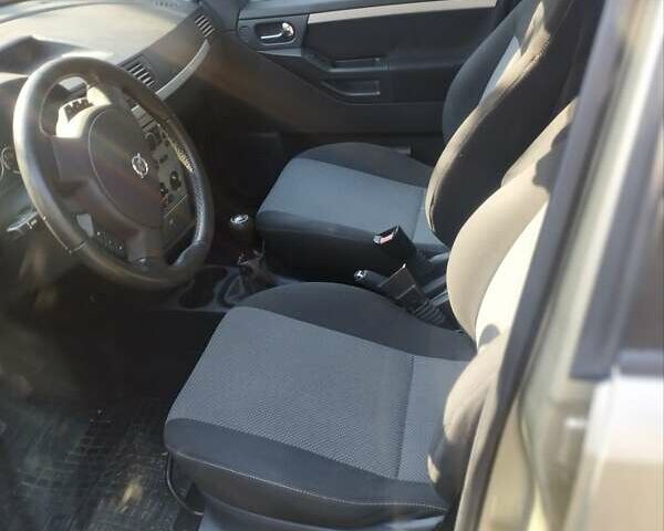 Бежевий Опель Меріва, об'ємом двигуна 1.8 л та пробігом 130 тис. км за 5000 $, фото 1 на Automoto.ua