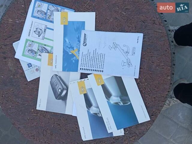 Бежевий Опель Меріва, об'ємом двигуна 1.6 л та пробігом 146 тис. км за 5000 $, фото 14 на Automoto.ua