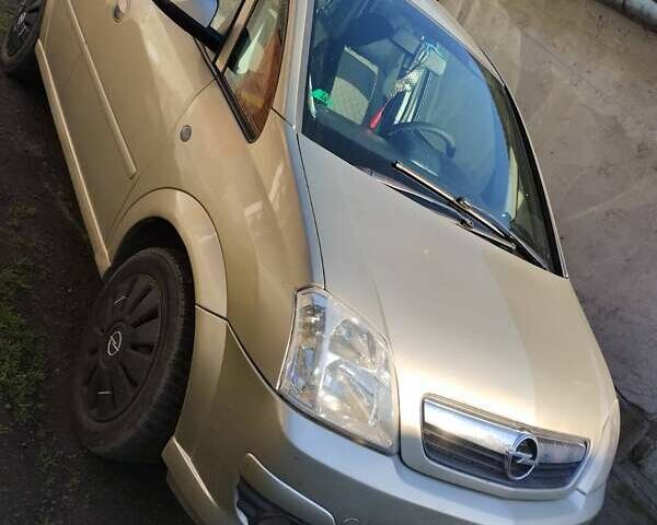 Бежевый Опель Мерива, объемом двигателя 1.6 л и пробегом 267 тыс. км за 4500 $, фото 1 на Automoto.ua