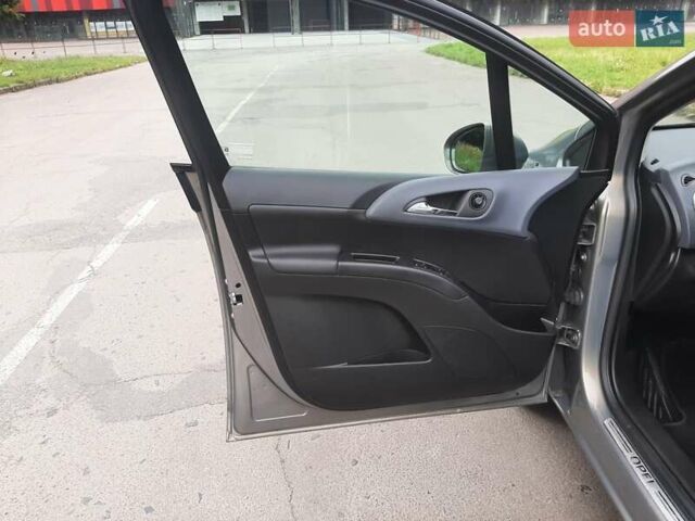 Опель Мерива 2014 в Ровно на Automoto.ua Бежевый Опель Мерива, объемом двигателя 1.4 л и пробегом 197 тыс. км за 9600 $, фото 19 на Automoto.ua