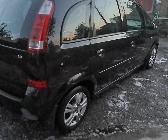 Чорний Опель Меріва, об'ємом двигуна 1.6 л та пробігом 290 тис. км за 4700 $, фото 6 на Automoto.ua