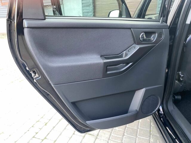 Черный Опель Мерива, объемом двигателя 1.8 л и пробегом 260 тыс. км за 5800 $, фото 20 на Automoto.ua