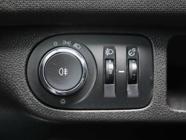 Черный Опель Мерива, объемом двигателя 1.4 л и пробегом 233 тыс. км за 5600 $, фото 21 на Automoto.ua