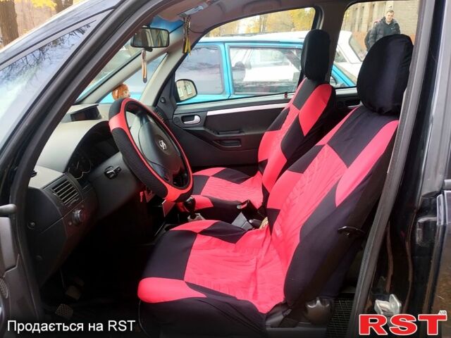 Чорний Опель Меріва, об'ємом двигуна 1.6 л та пробігом 295 тис. км за 3500 $, фото 1 на Automoto.ua