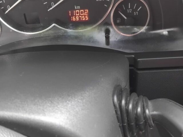 Чорний Опель Меріва, об'ємом двигуна 1.6 л та пробігом 172 тис. км за 4000 $, фото 6 на Automoto.ua