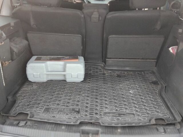 Чорний Опель Меріва, об'ємом двигуна 1.6 л та пробігом 172 тис. км за 4000 $, фото 3 на Automoto.ua