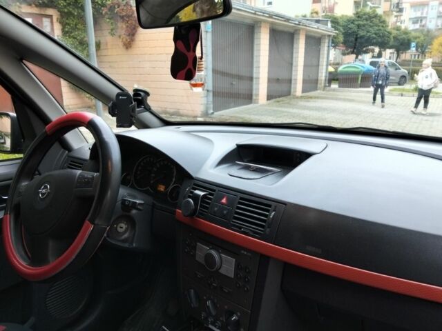 Чорний Опель Меріва, об'ємом двигуна 1.6 л та пробігом 207 тис. км за 3950 $, фото 4 на Automoto.ua