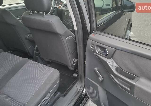 Черный Опель Мерива, объемом двигателя 1.6 л и пробегом 212 тыс. км за 4900 $, фото 19 на Automoto.ua