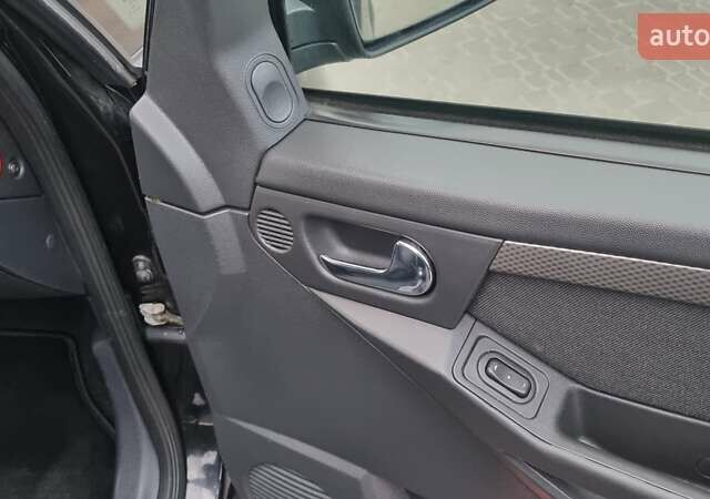 Черный Опель Мерива, объемом двигателя 1.6 л и пробегом 212 тыс. км за 4900 $, фото 21 на Automoto.ua