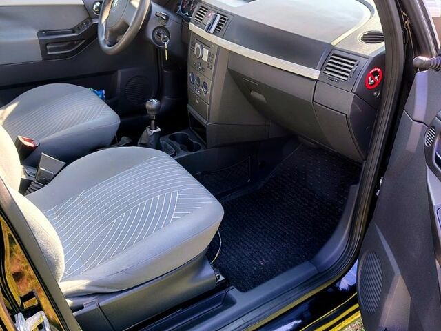 Черный Опель Мерива, объемом двигателя 1.4 л и пробегом 184 тыс. км за 5000 $, фото 10 на Automoto.ua