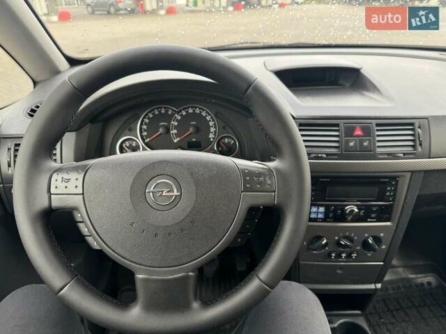 Черный Опель Мерива, объемом двигателя 1.6 л и пробегом 149 тыс. км за 4500 $, фото 9 на Automoto.ua