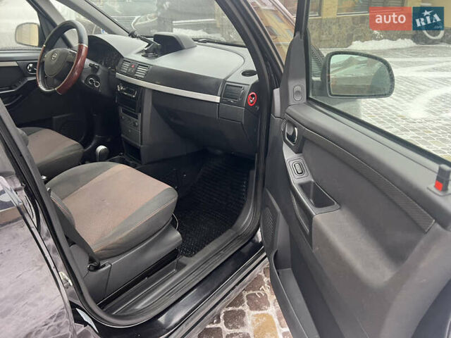 Чорний Опель Меріва, об'ємом двигуна 1.6 л та пробігом 247 тис. км за 3290 $, фото 10 на Automoto.ua