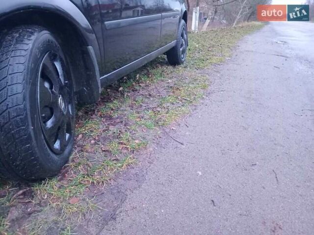 Черный Опель Мерива, объемом двигателя 1.6 л и пробегом 145 тыс. км за 3850 $, фото 10 на Automoto.ua