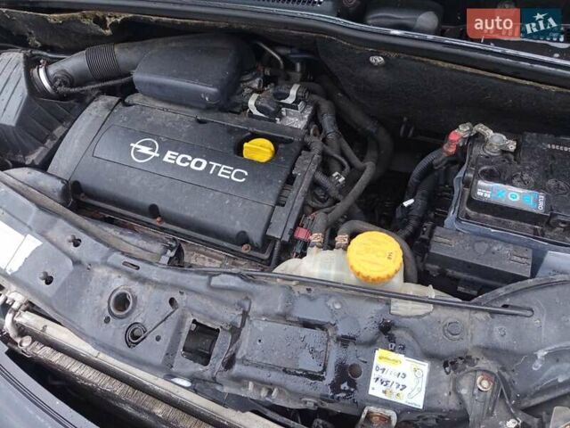 Черный Опель Мерива, объемом двигателя 1.6 л и пробегом 177 тыс. км за 4899 $, фото 37 на Automoto.ua