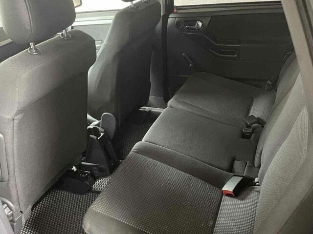 Чорний Опель Меріва, об'ємом двигуна 1.6 л та пробігом 220 тис. км за 4400 $, фото 4 на Automoto.ua