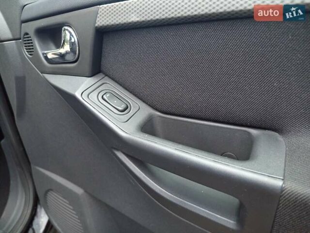 Черный Опель Мерива, объемом двигателя 1.6 л и пробегом 177 тыс. км за 4899 $, фото 26 на Automoto.ua