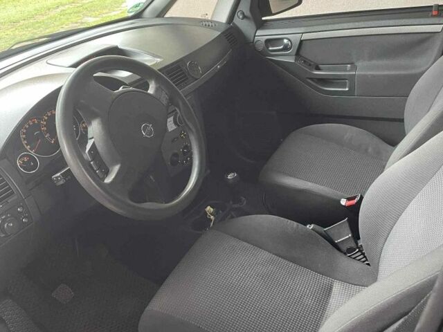 Чорний Опель Меріва, об'ємом двигуна 1.6 л та пробігом 220 тис. км за 4400 $, фото 3 на Automoto.ua