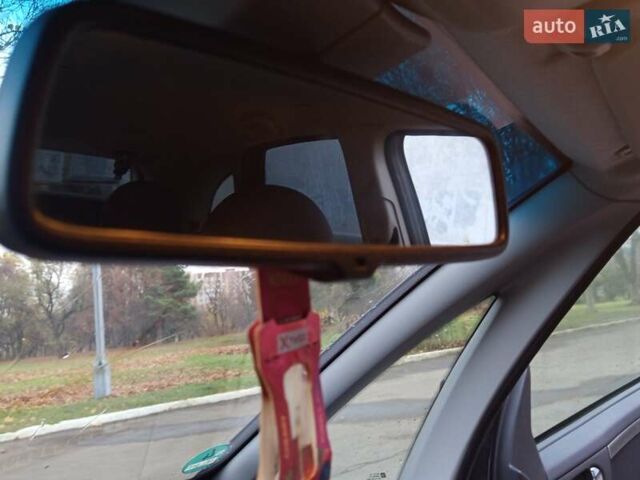 Черный Опель Мерива, объемом двигателя 1.6 л и пробегом 177 тыс. км за 4899 $, фото 17 на Automoto.ua